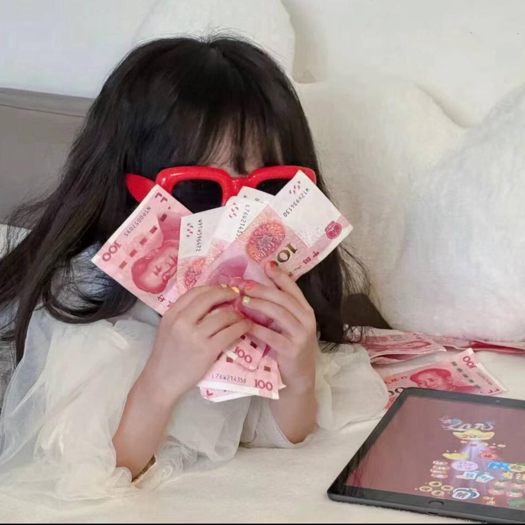 锦鲤🦩附体的小妹纸👧🏻