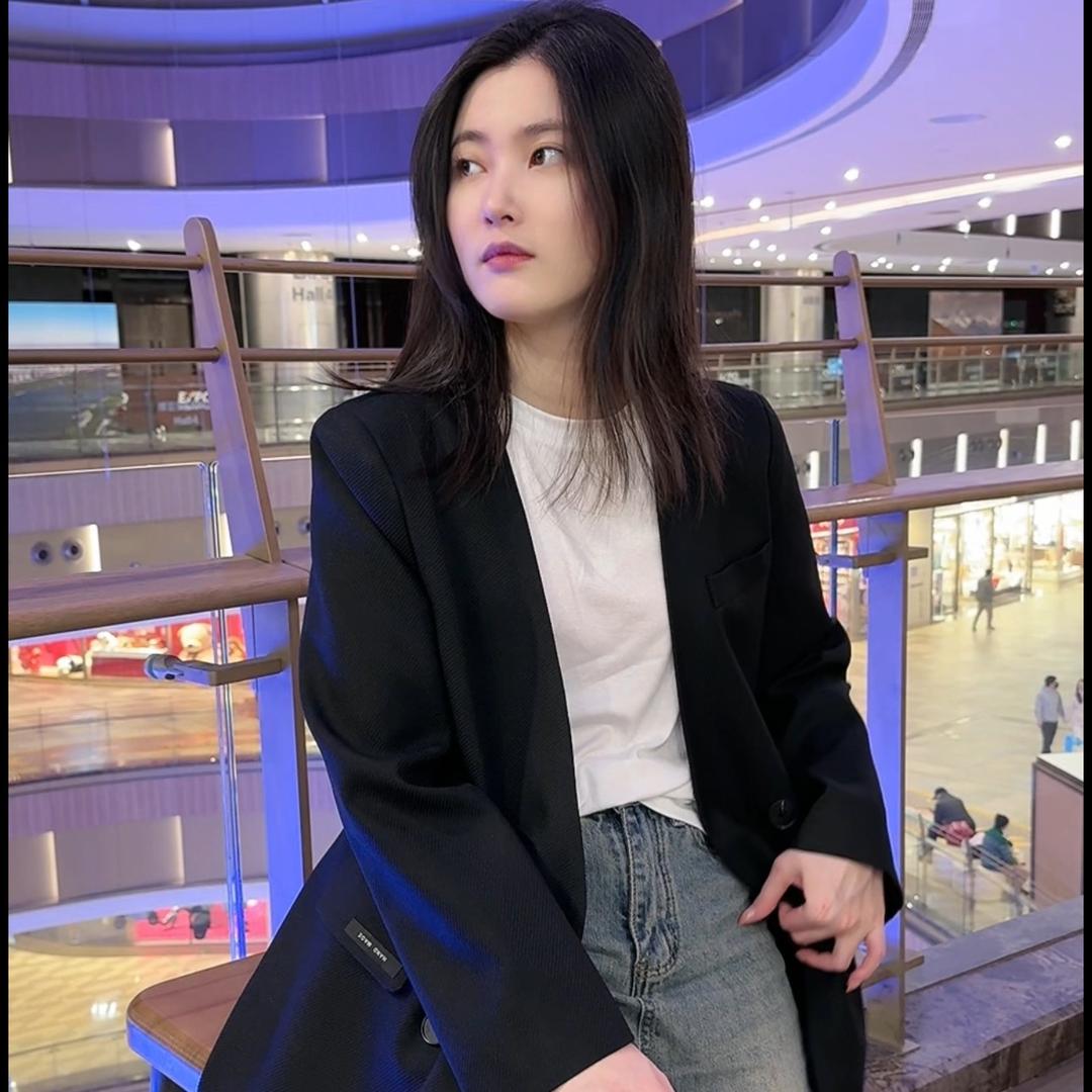 五爱飞仔女装店