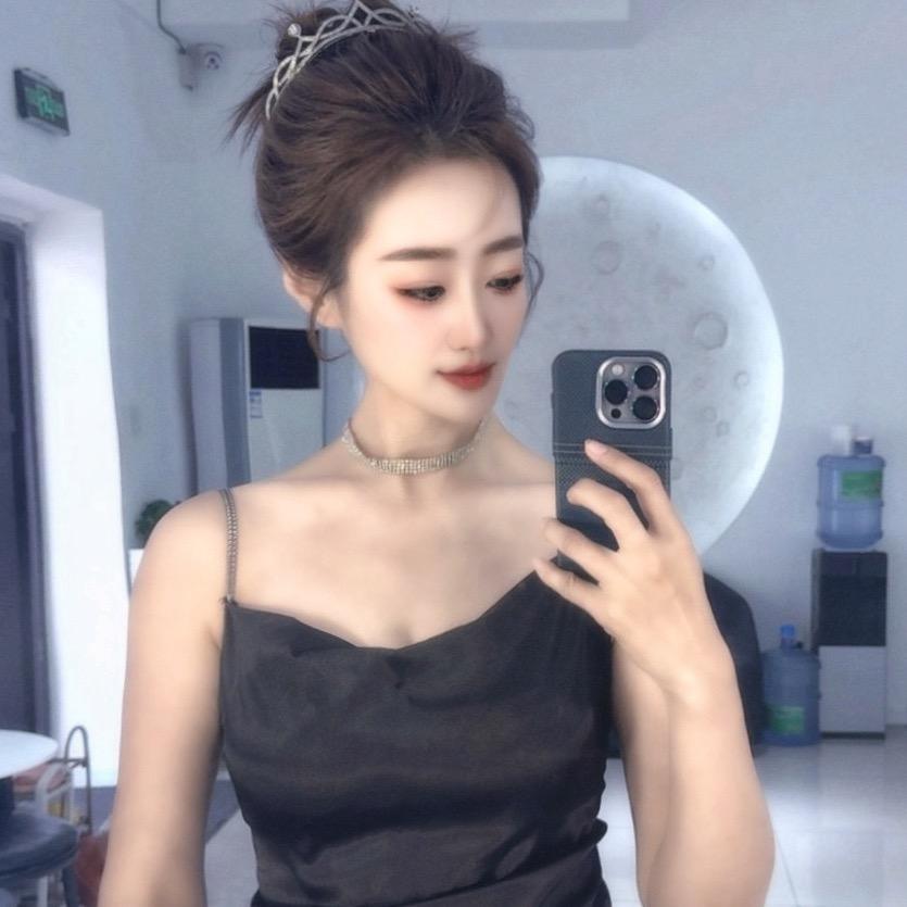 适合院烧烤店老板娘