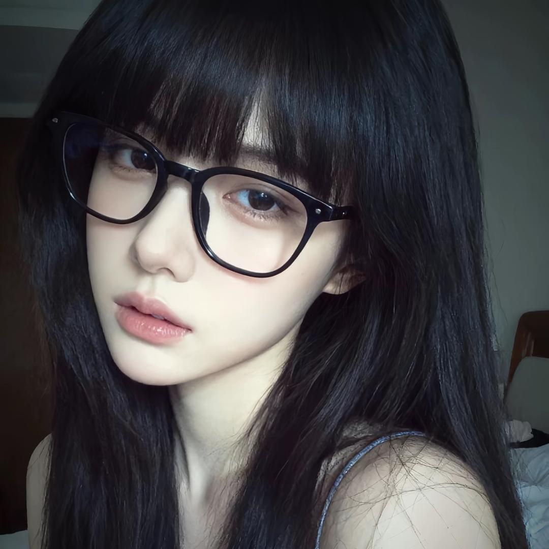 美女也会ᵉᵐᵒ