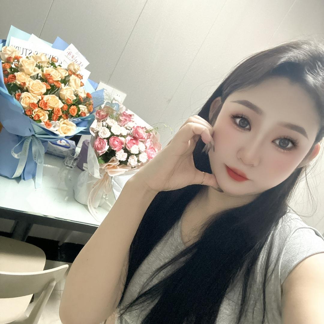 LiuLiu–♠️