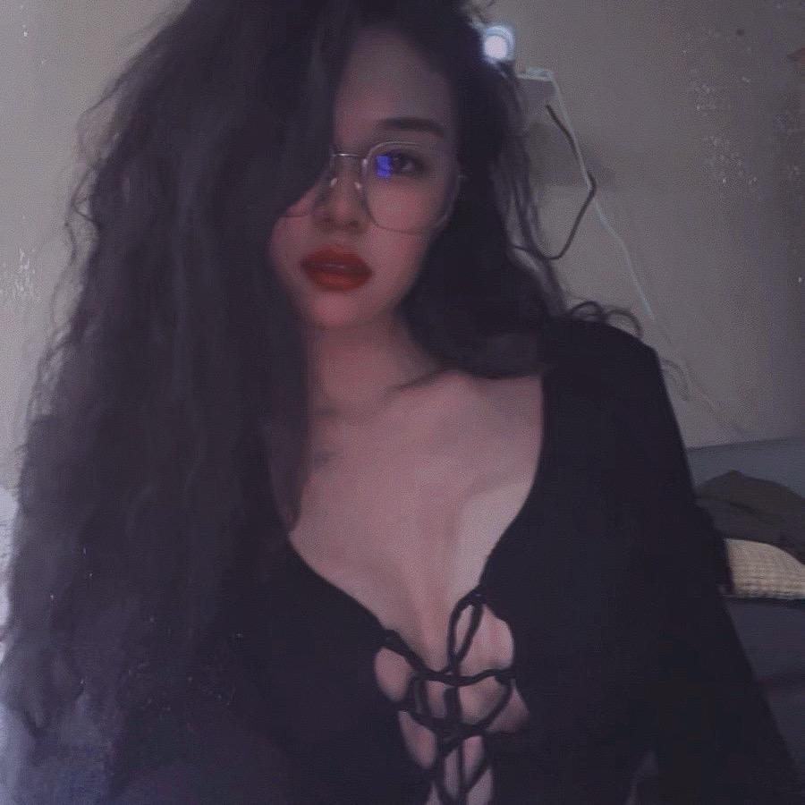 🌸🌊叫声姐姐嘛💋🤴🏻