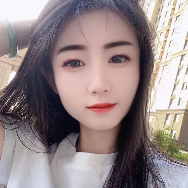 笑笑很甜