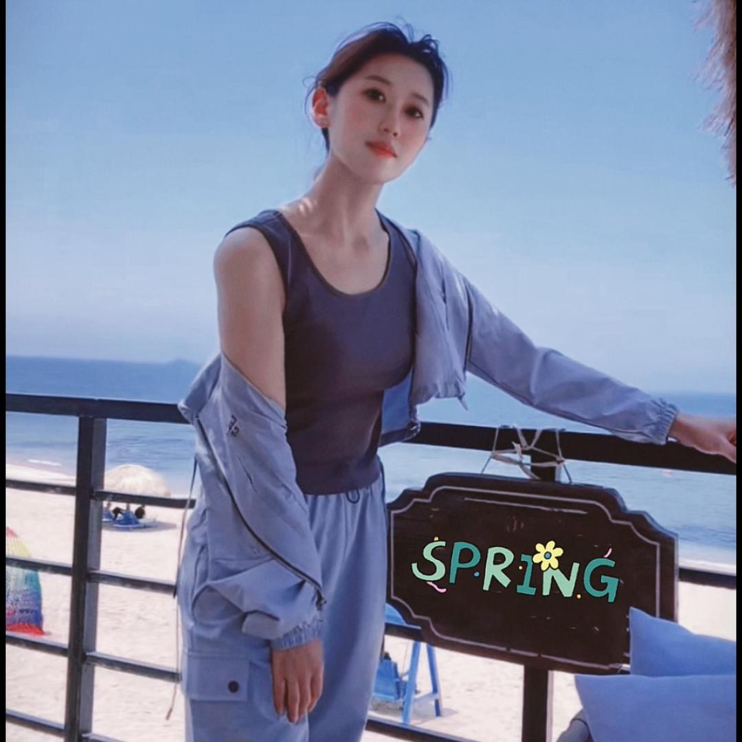 甜心小姐姐