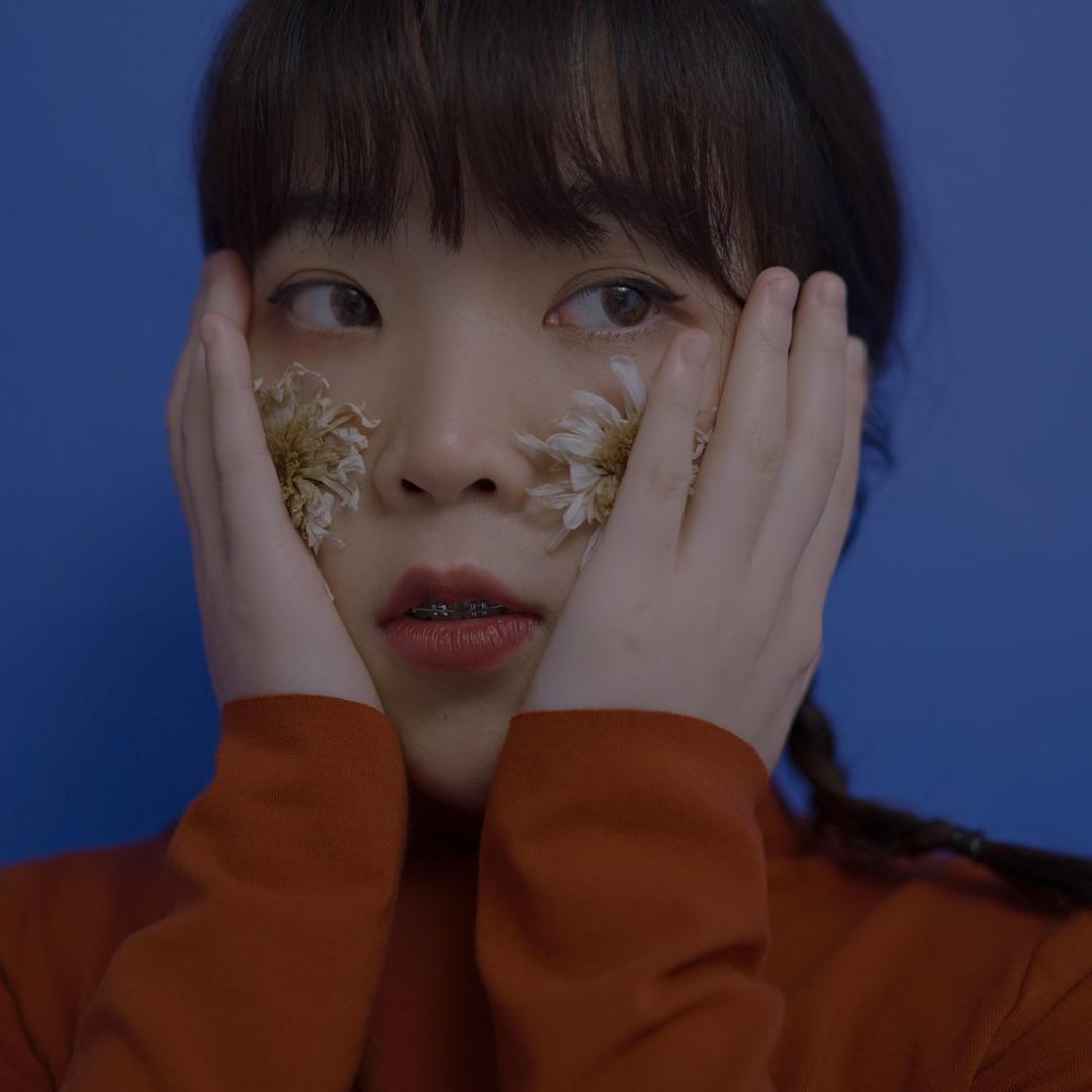 蓝色的丽莉