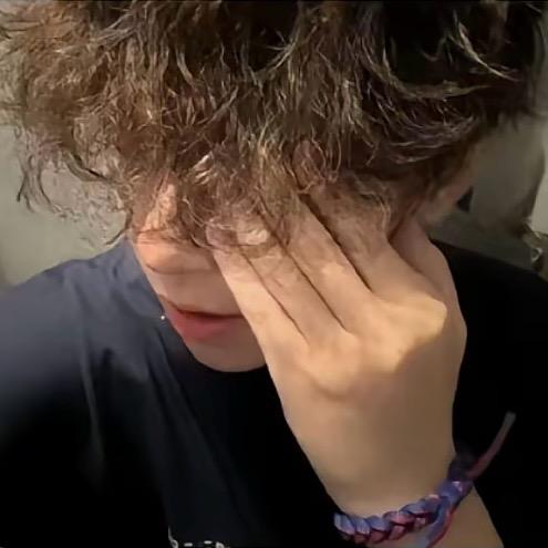 老婆偷我钱点男模