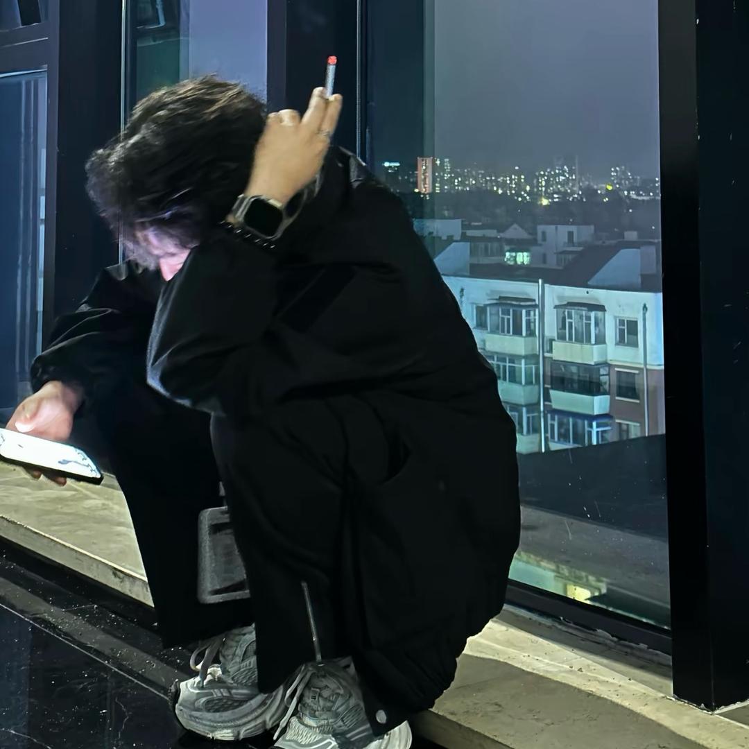 偷看你一秒