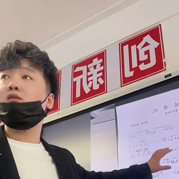 歌手穆寒 • 新歌「外婆的童谣」