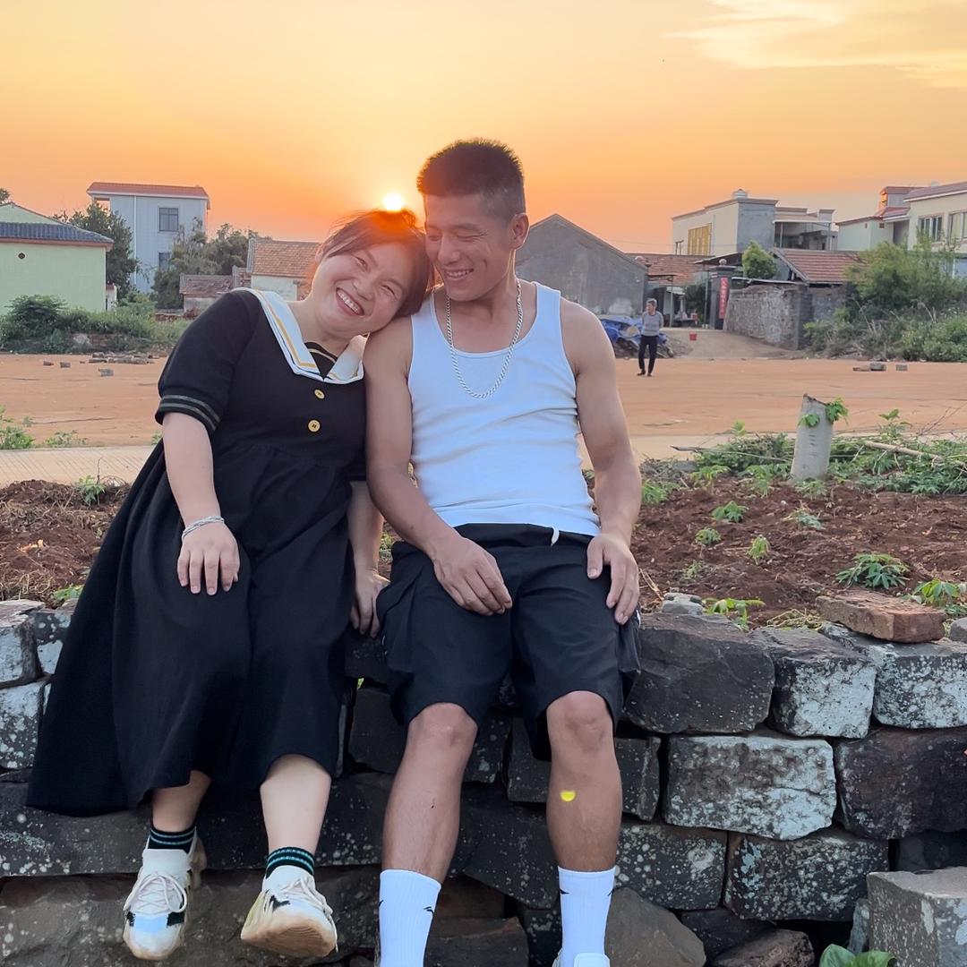 贵州苗妹