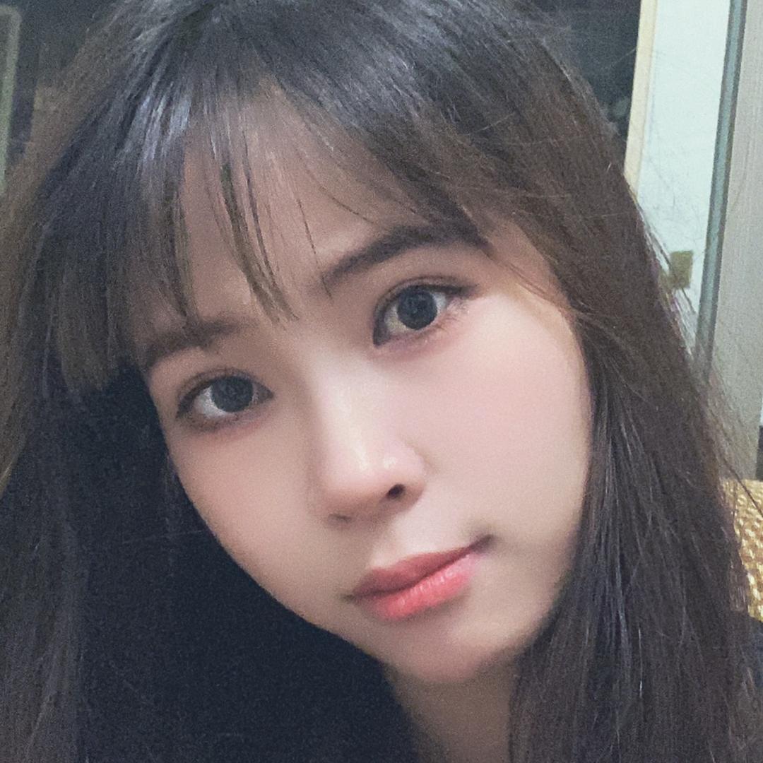 吃饱了晒太阳
