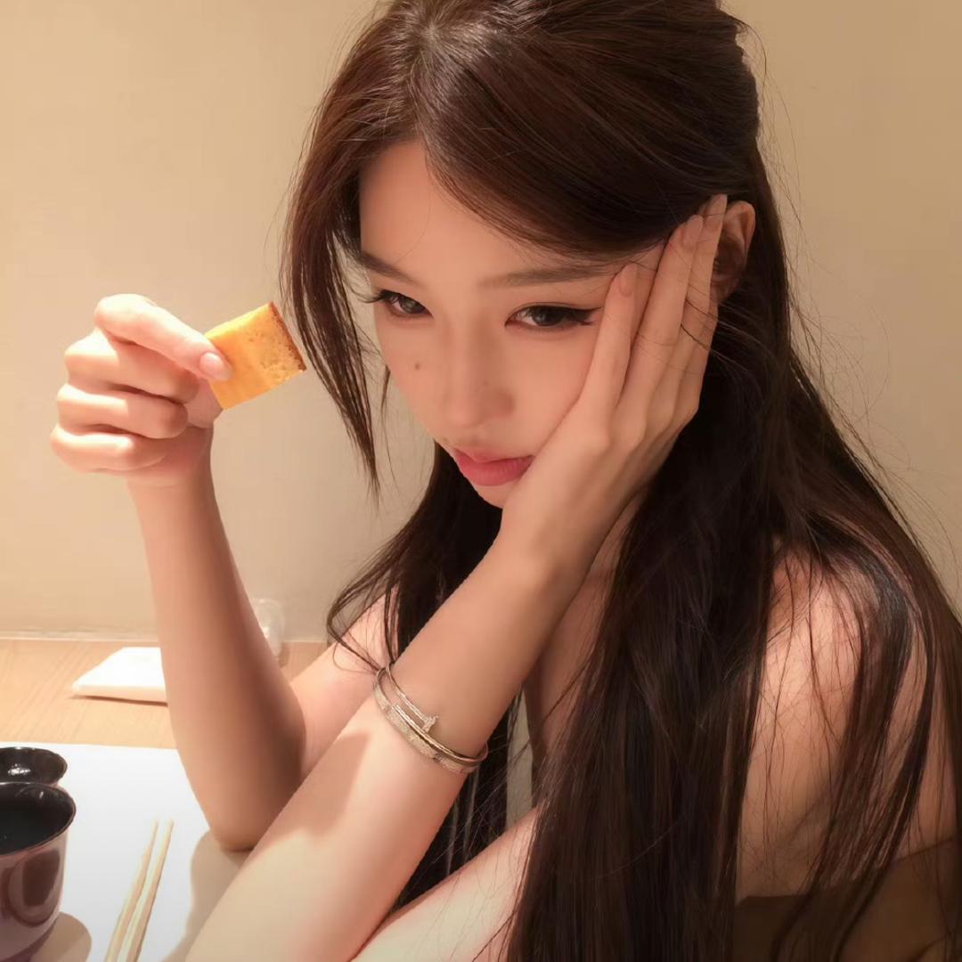 伈