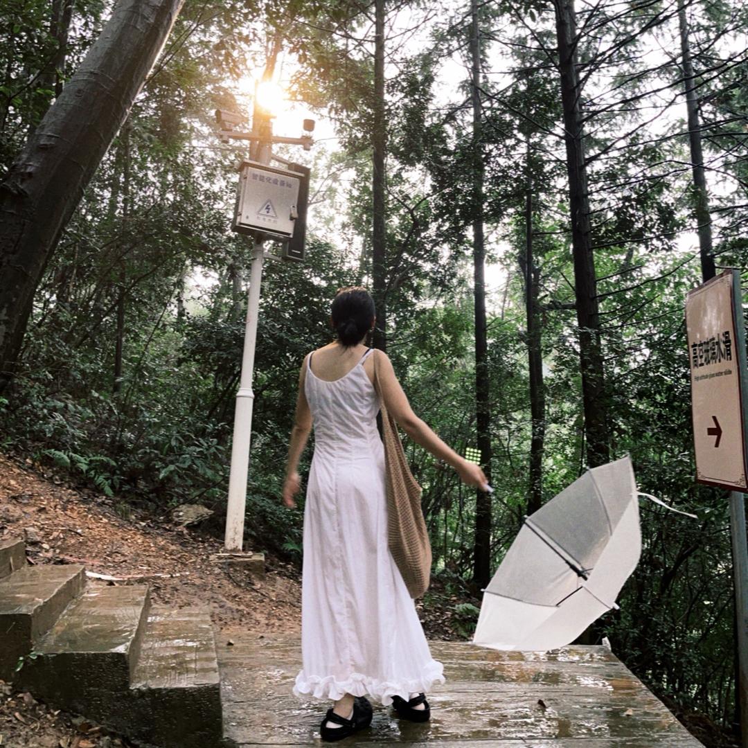 #蒙城红袖女装小亿