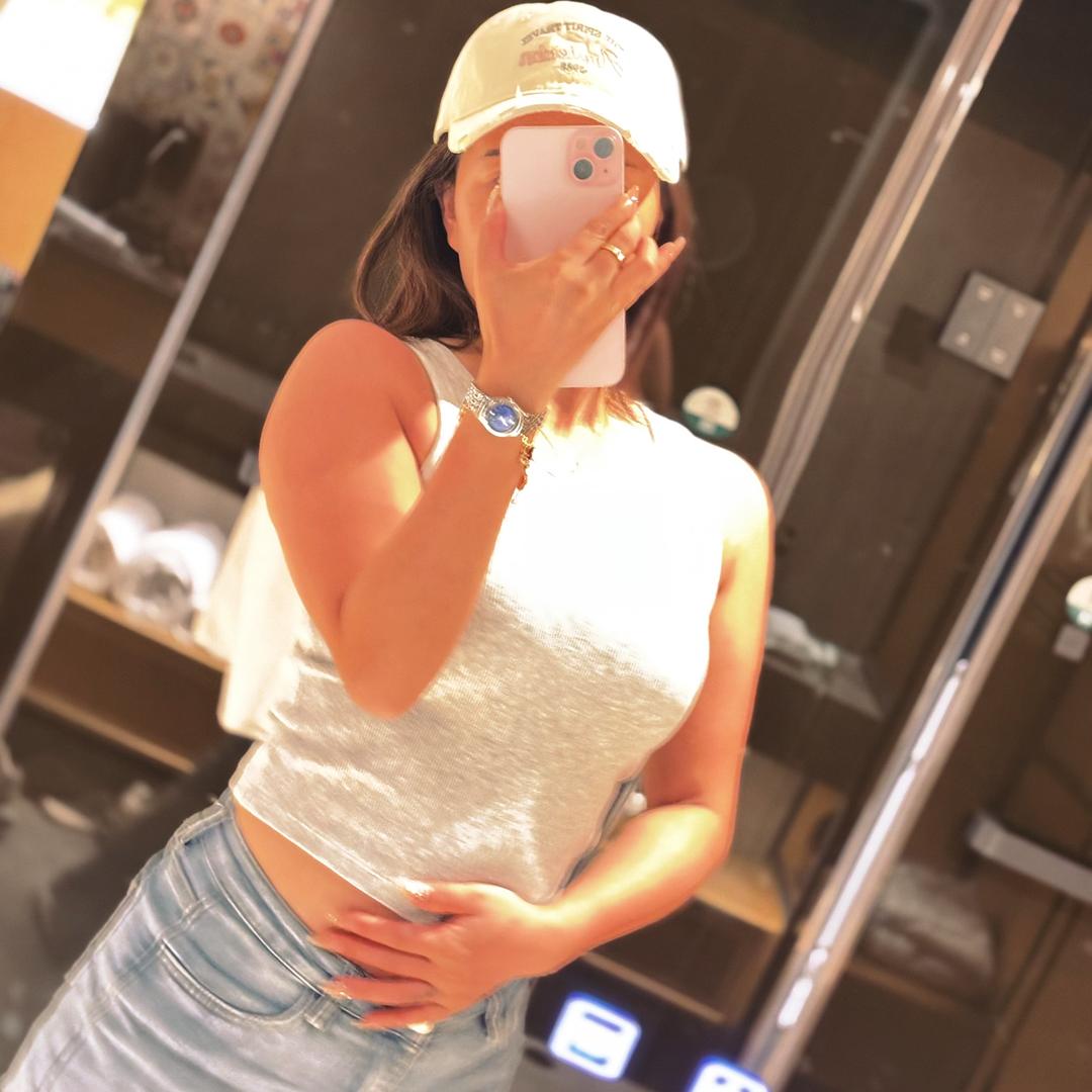 大家好我是哈哈笑