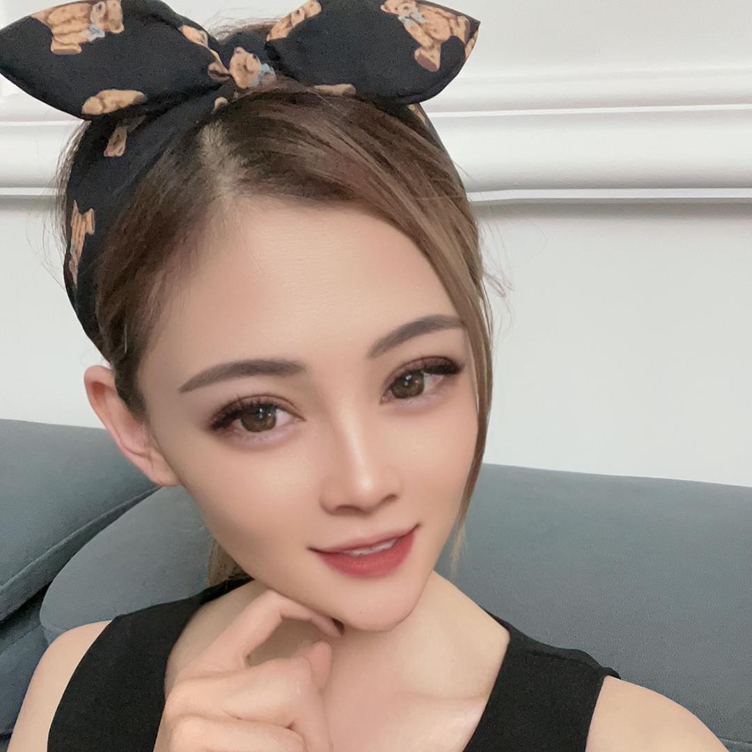 小娜佳