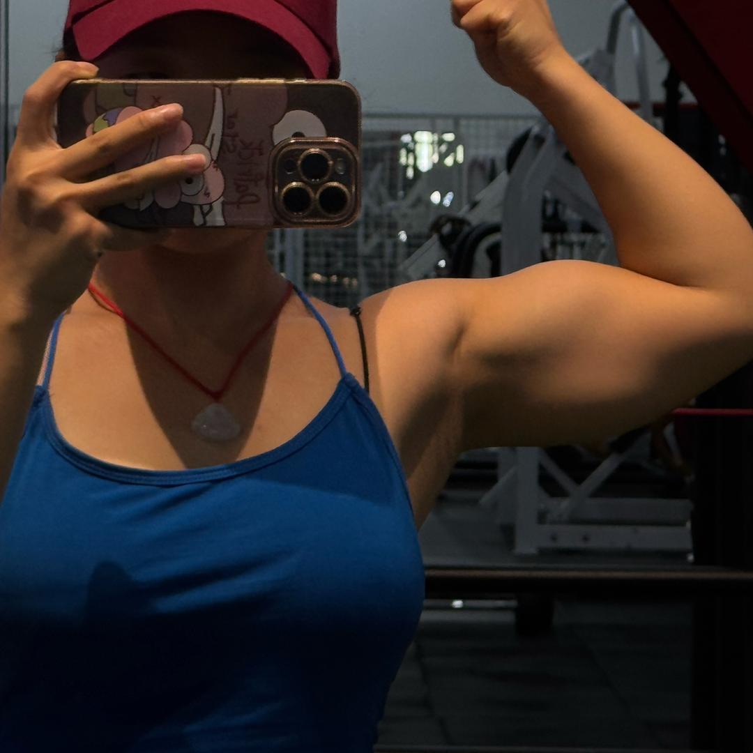 肱二婷💪