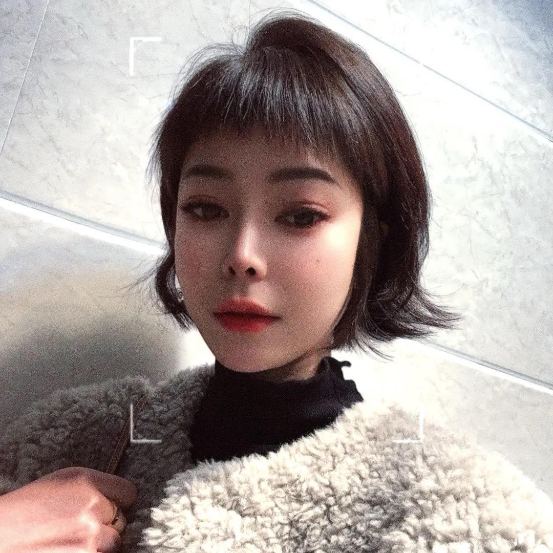 JU LY 七月