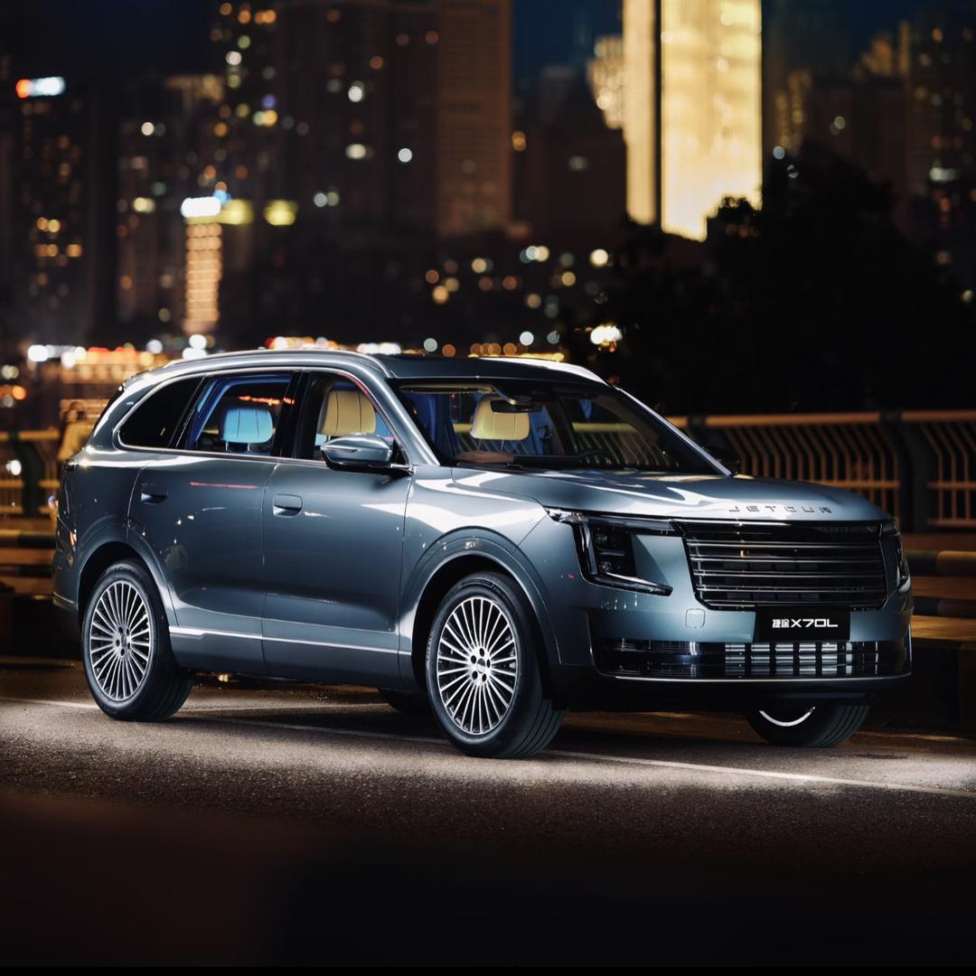 呼伦贝尔中俄蒙汽车园捷成店