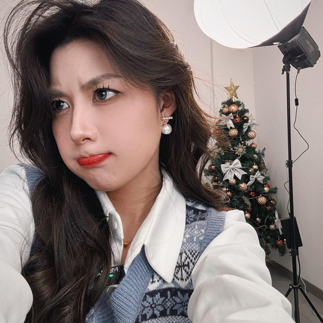 是王笑笑吖