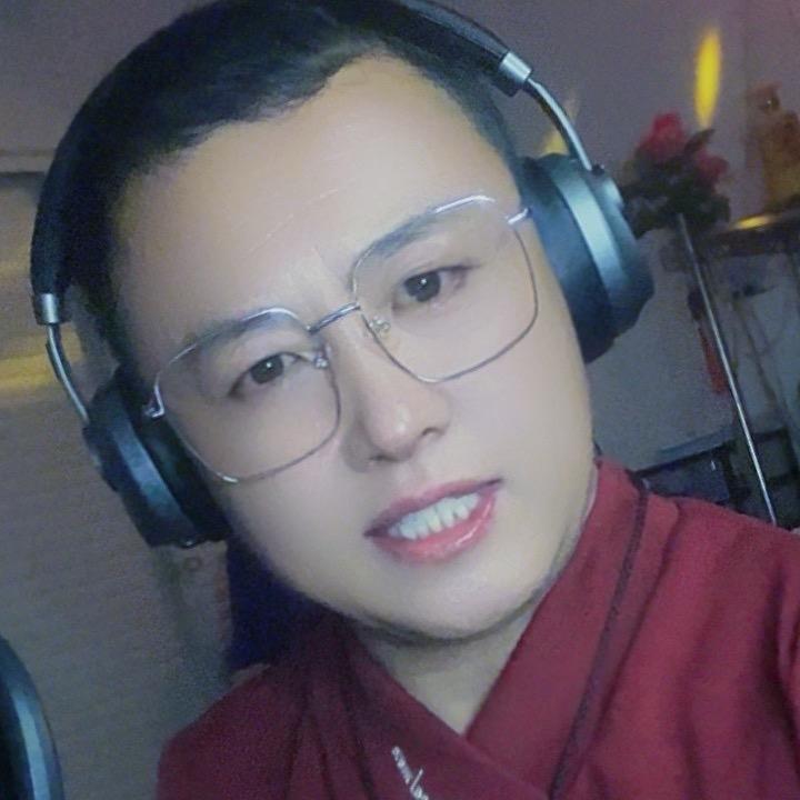 江苏单身雨哥在老挝万象，