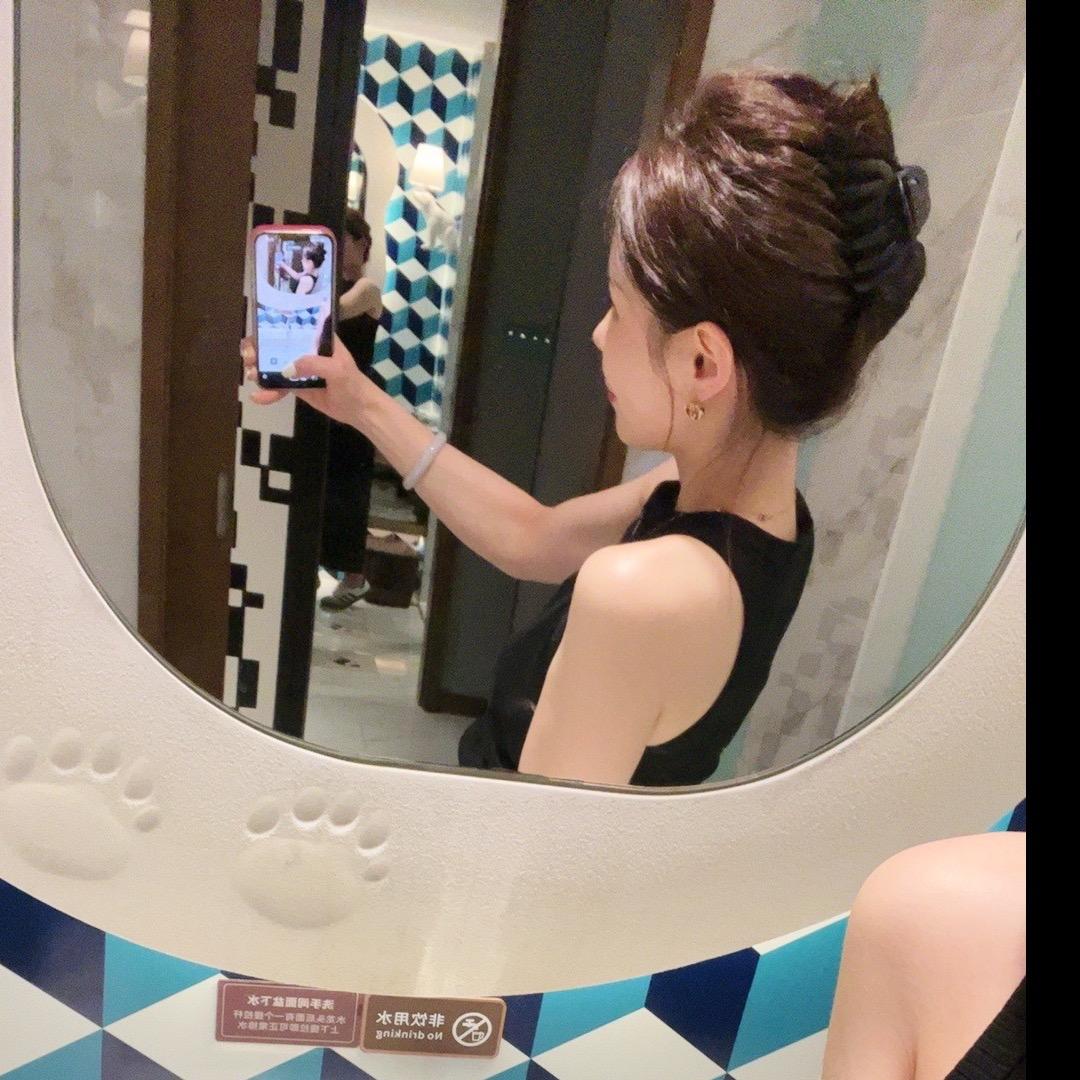 焦虎怪丫头服装💜