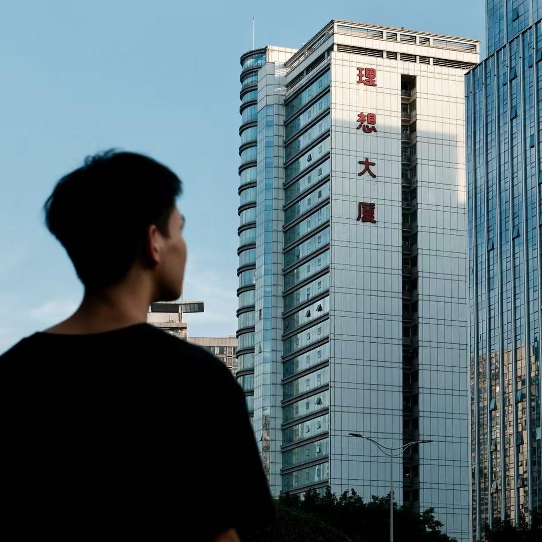 小赵在路上