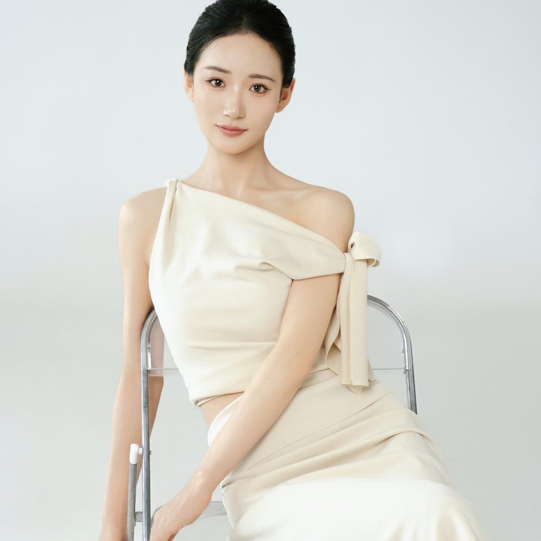 晴雅梅子