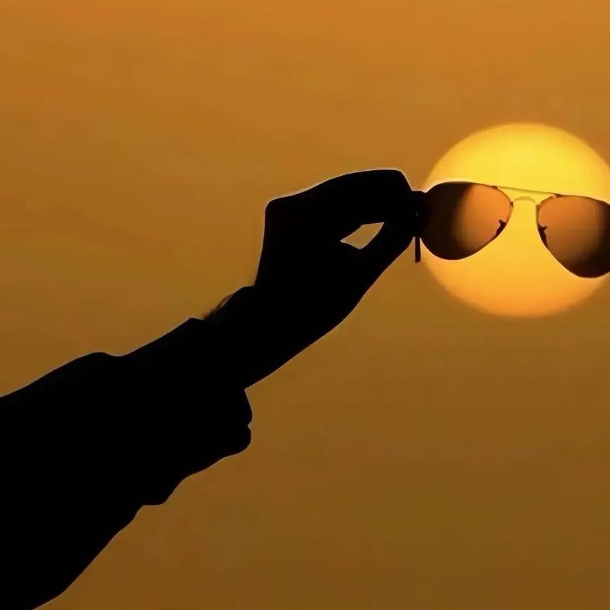 小旭哥🌙 ⁹⁸⁵