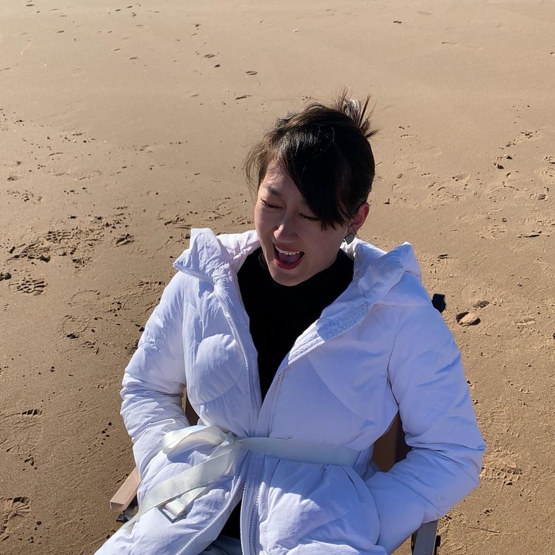 爱呦微（王丝然）