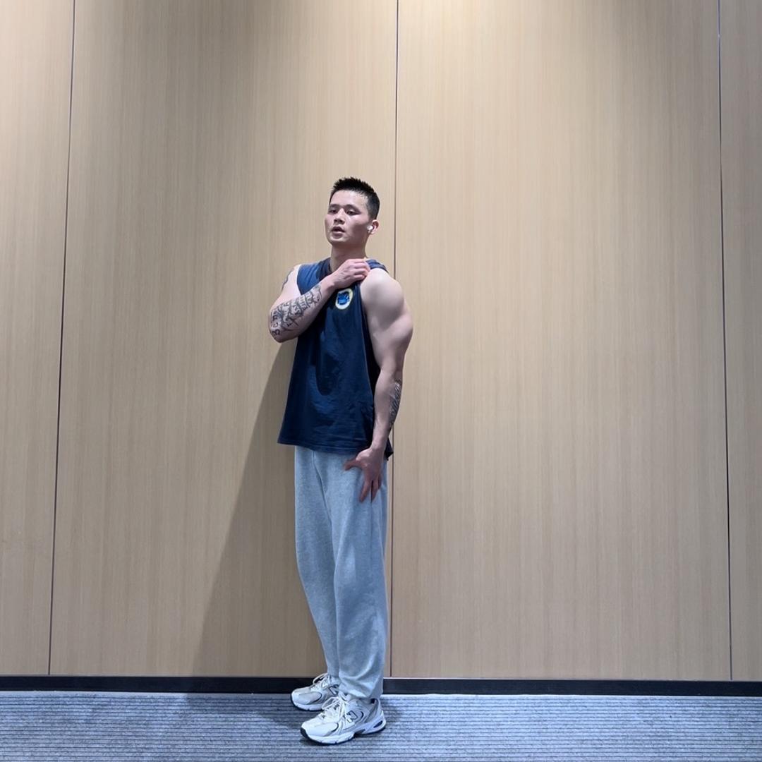 没有二头的小陈