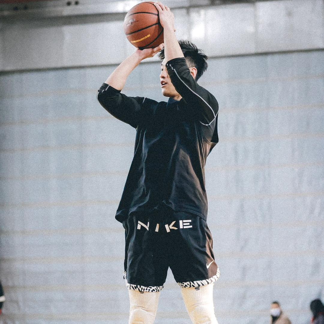 8栾浩伟24🏀