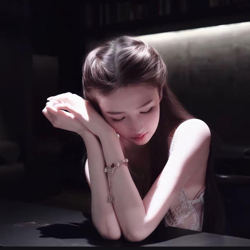 梦鹥
