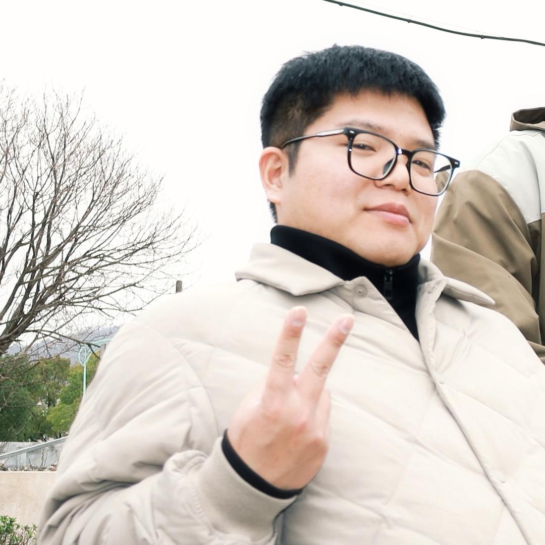 彭豆豆和彭点点的爸爸