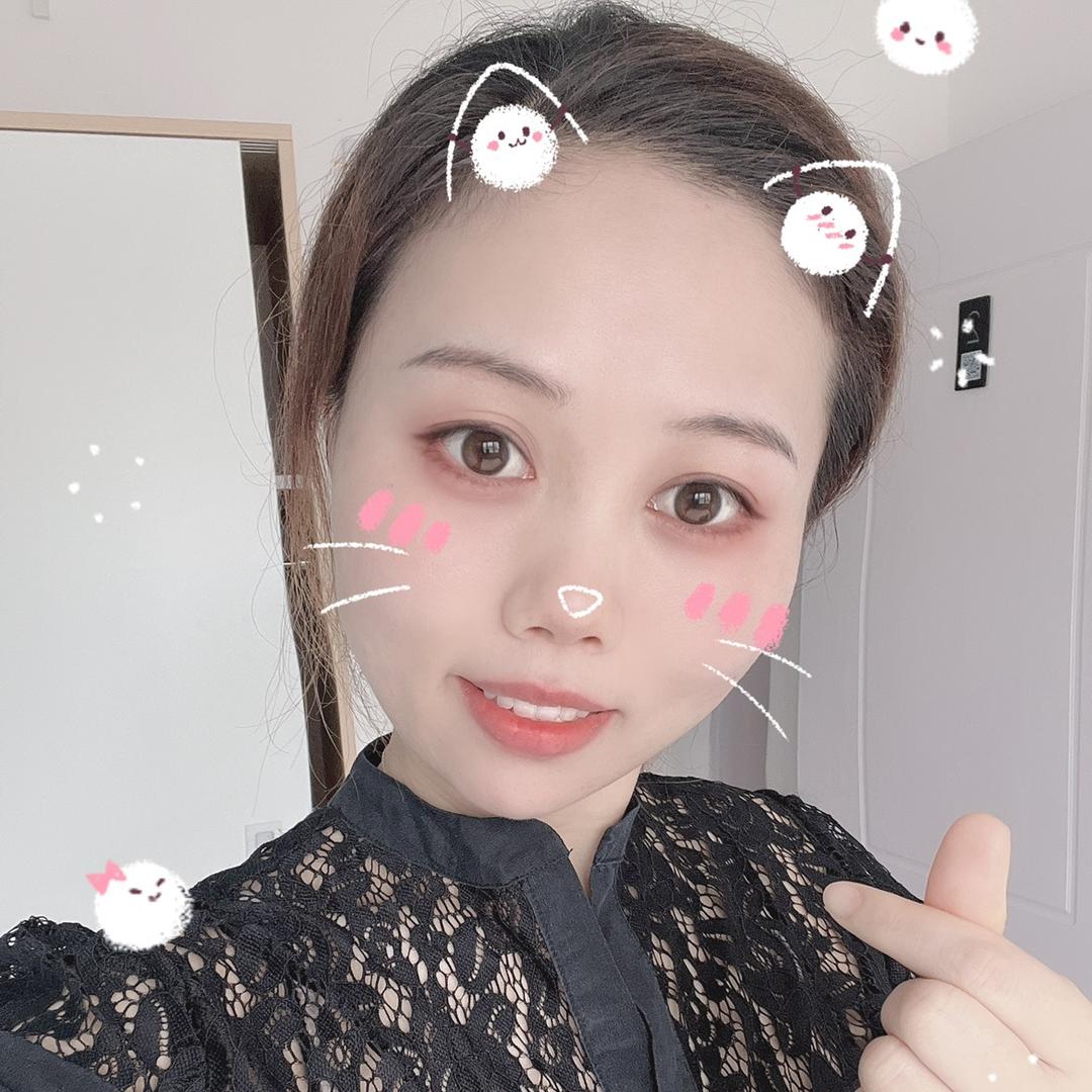 草莓啵啵