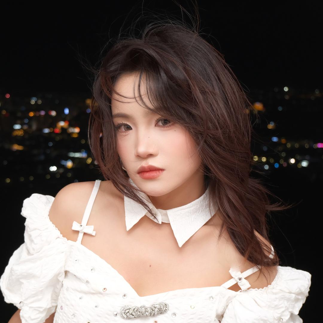 一枝莓莓（幺妹）