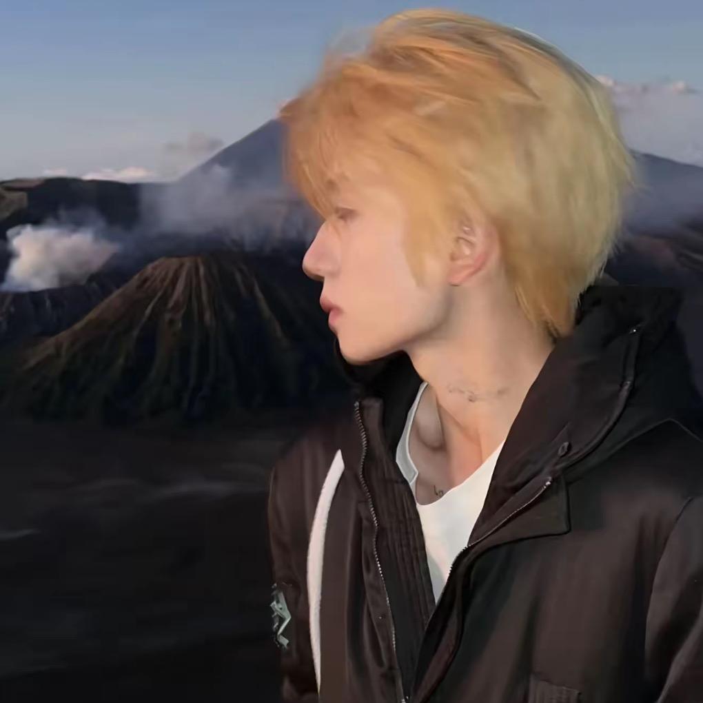 小凯🐍 (Mc）