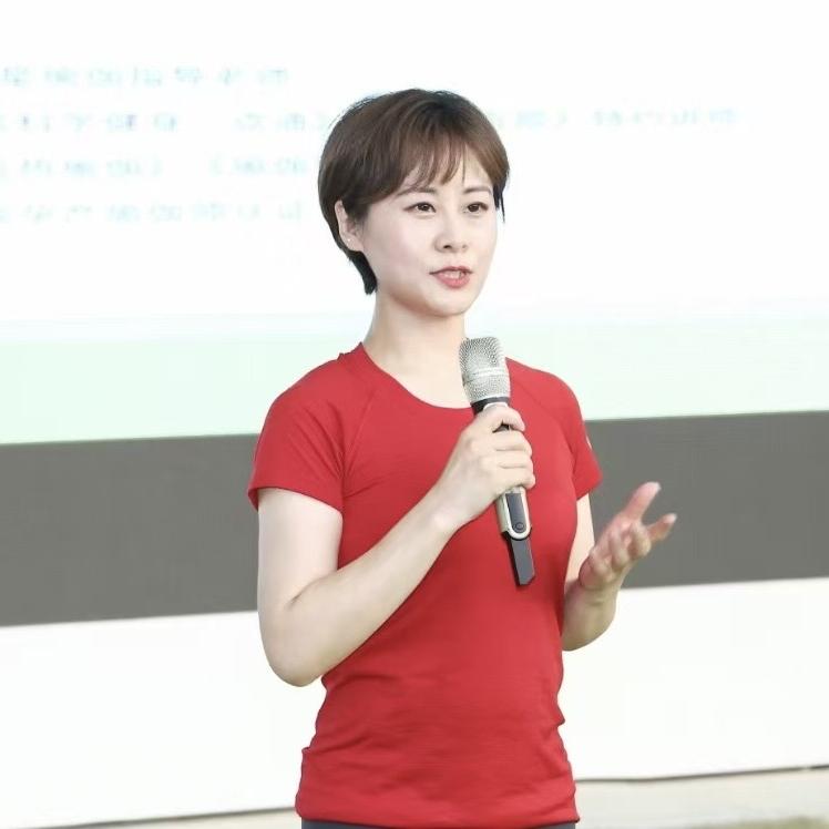 南离雀 瑜伽培训