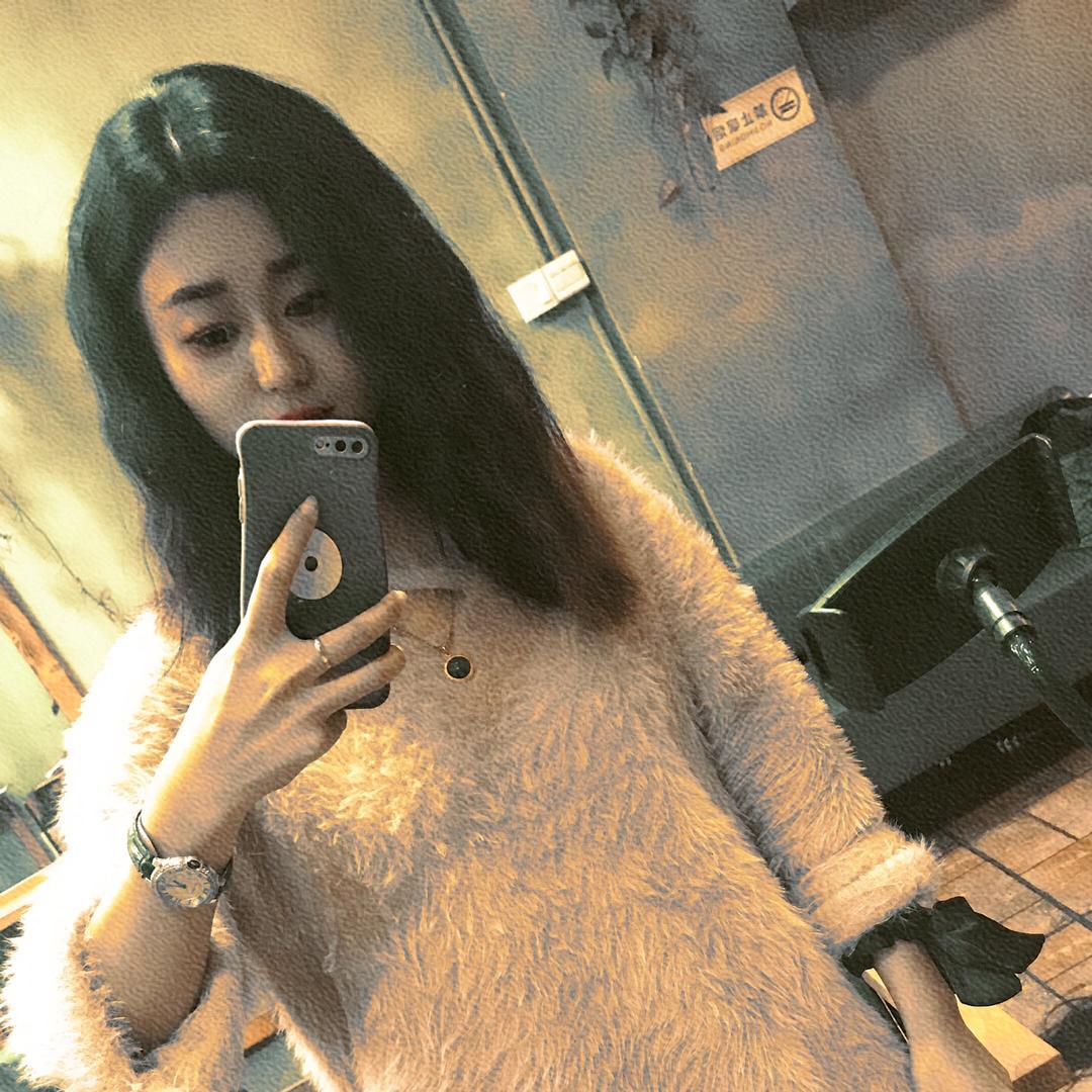 幸运女神小姐姐（雪山民宿）