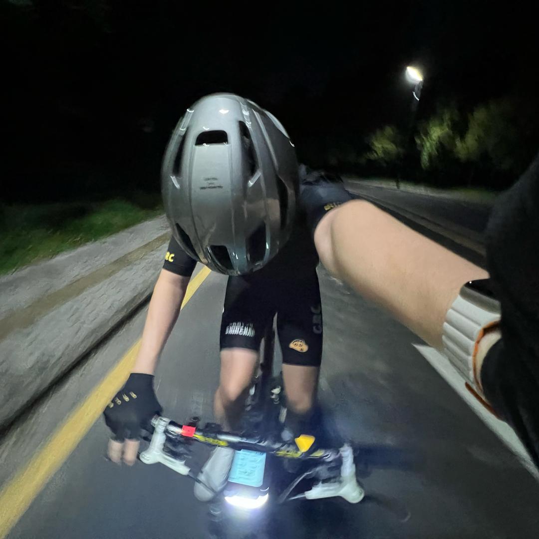 𝙈𝙖𝙣𝙜𝙤味的辣堡