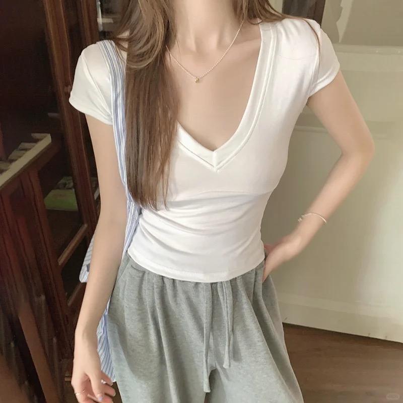 番禺贤彬潮流衣饰小铺