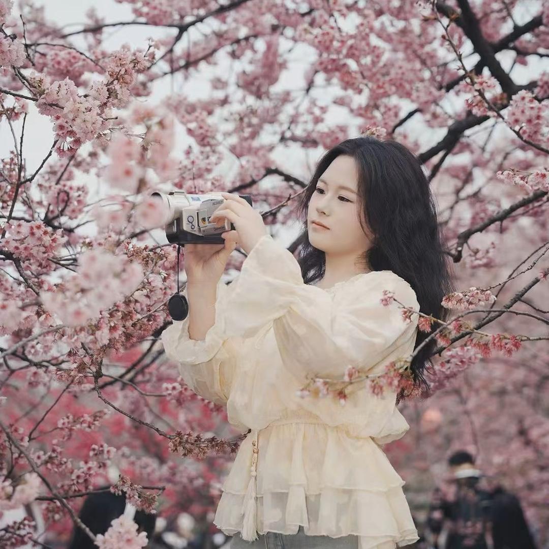 小婷子吖