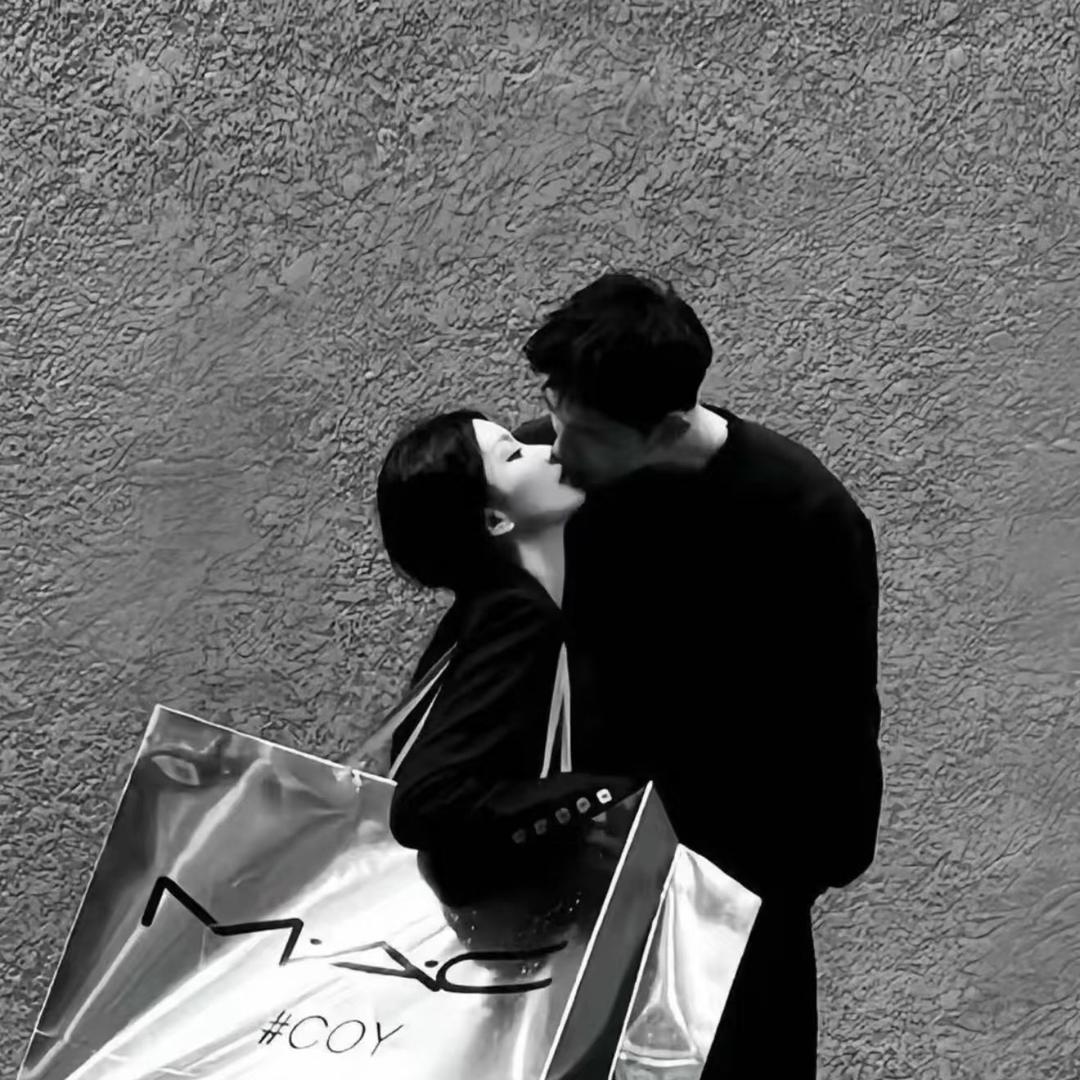 惠水县7Mi潮酷辣女装