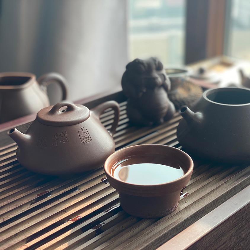 玩茶器的张翼德