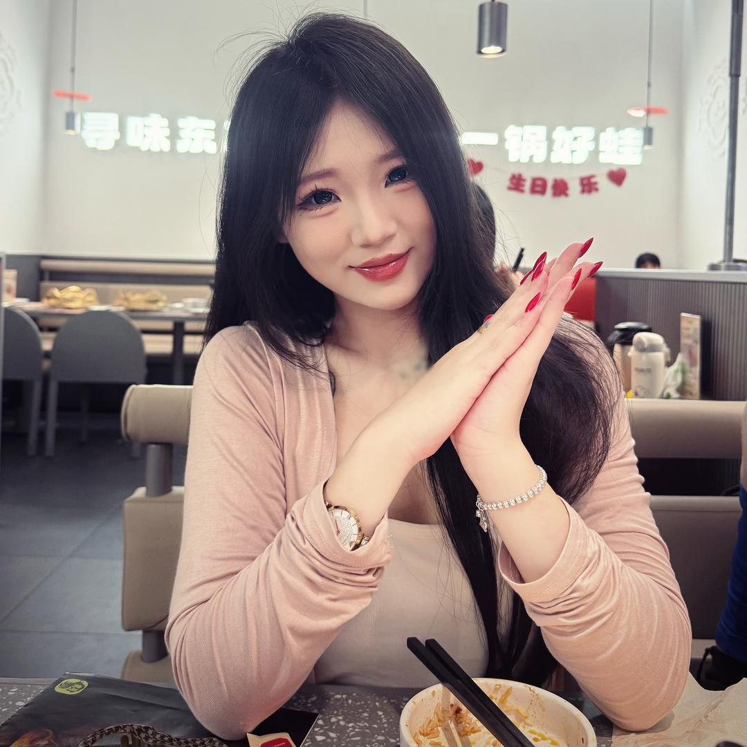 酱酱倪