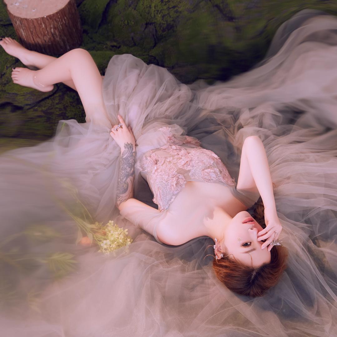 花开妇瑰
