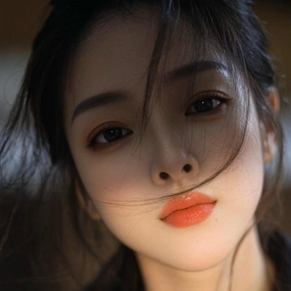 🌹黄玫瑰🌹🐍🫦