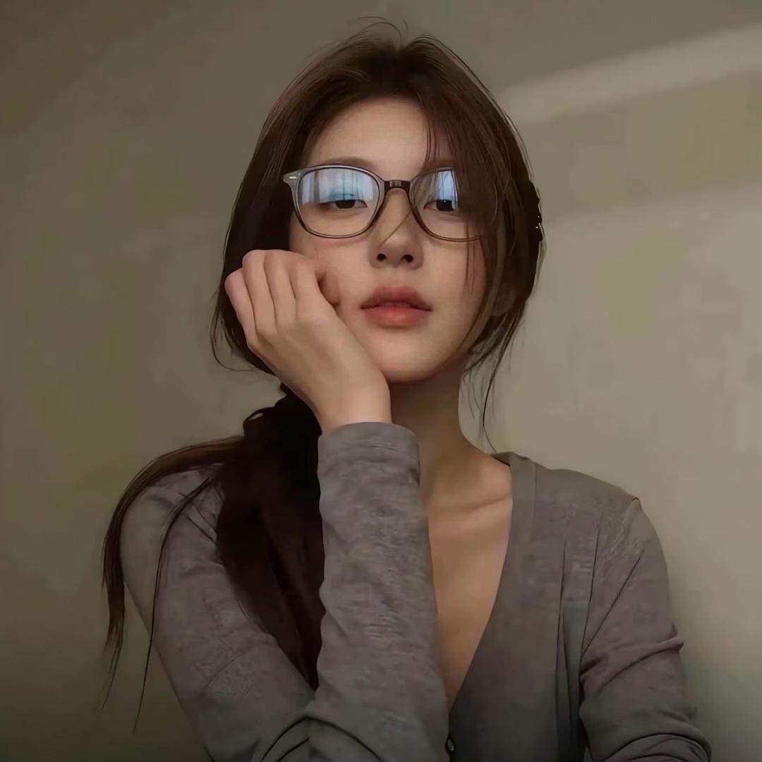 脸¹点也不圆
