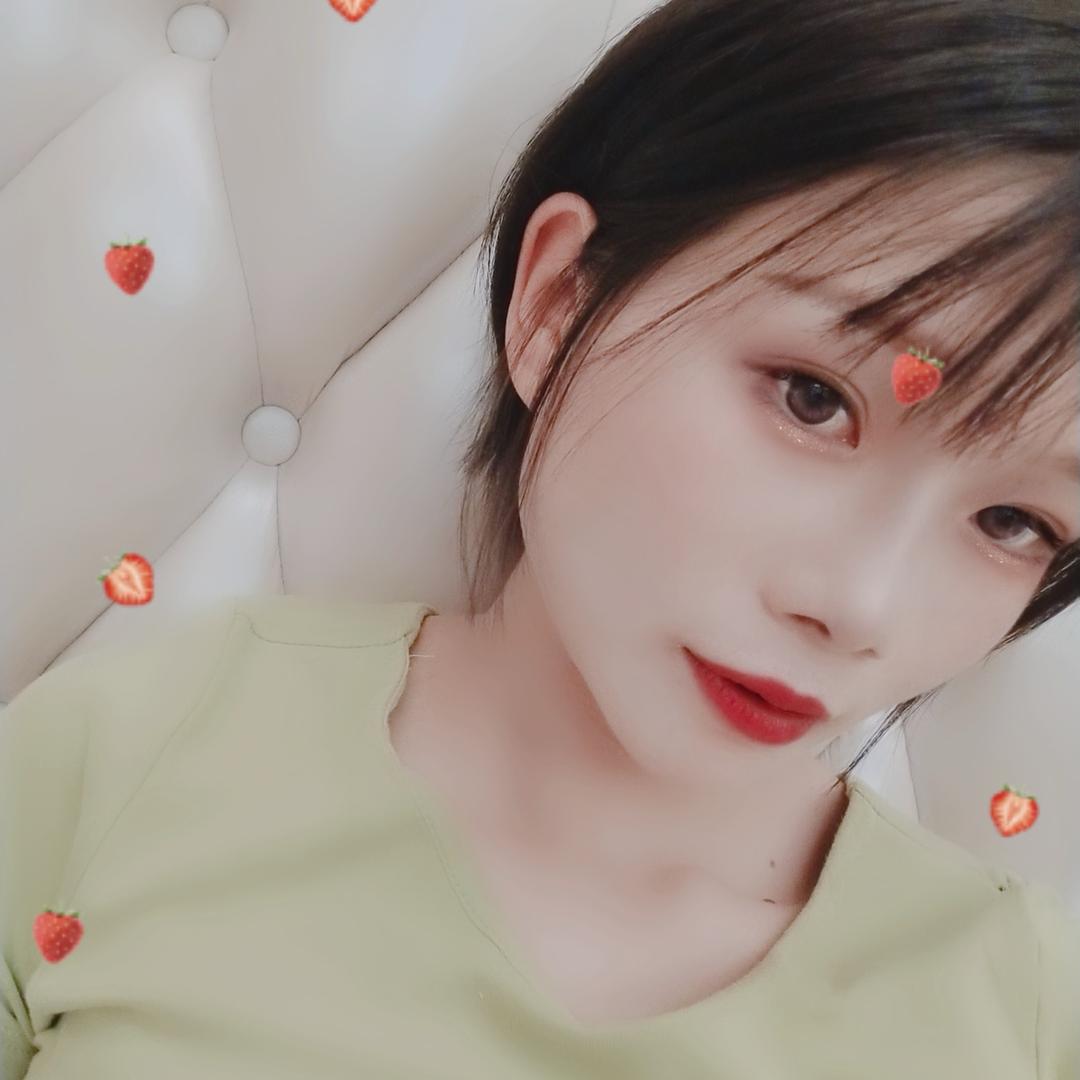 👨‍👩‍👧是雯雯吖👼🏻