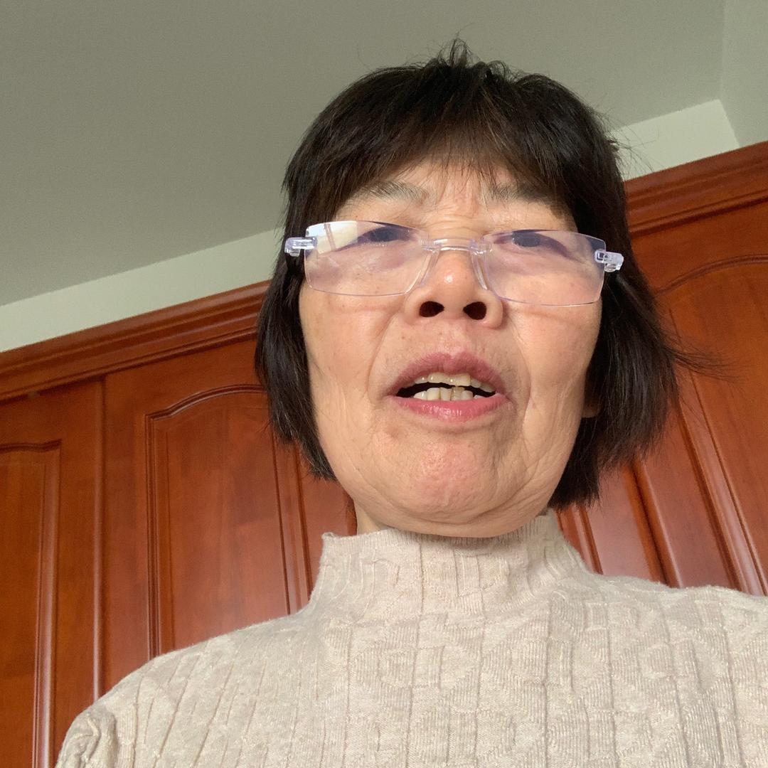 胡雪梅.中午（10:10）开播聊天主播