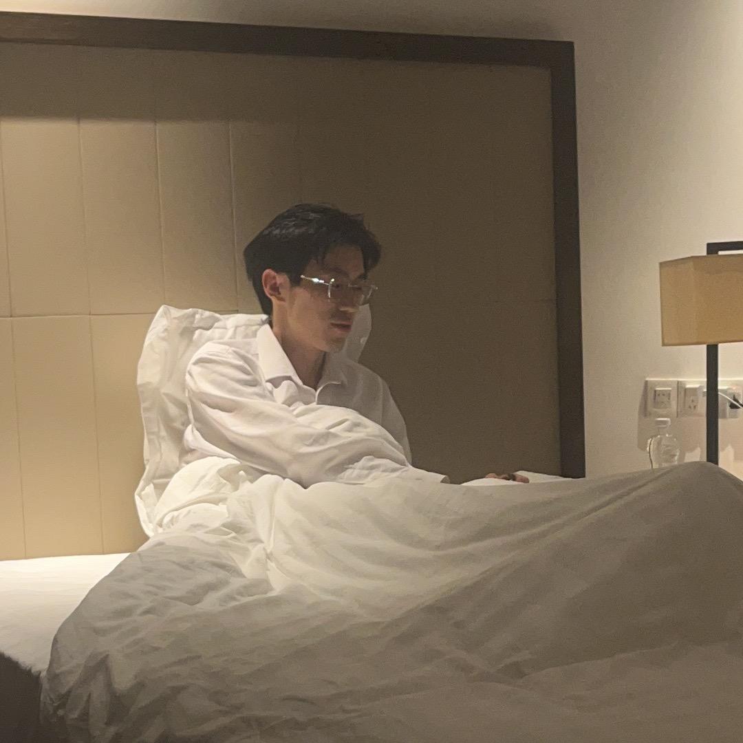 月影霜岚