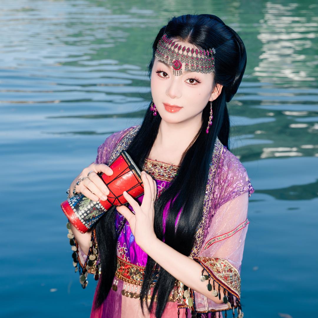 ╰つ゛无名小姐